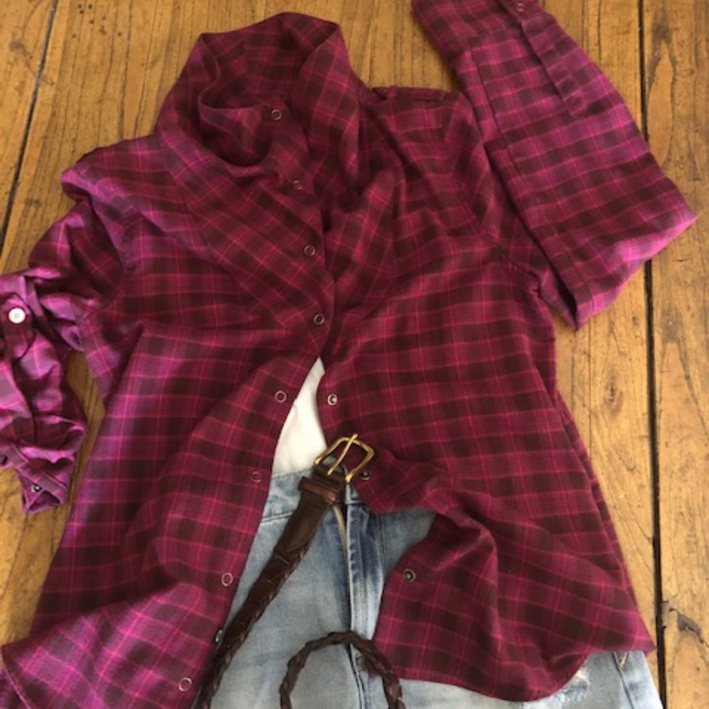 Women's Oakley- Cozy - Outdoorsy - Rugged - Burgundy Plaid Shirt M